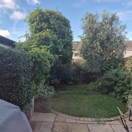 Cozy House In Dun Laoghaire